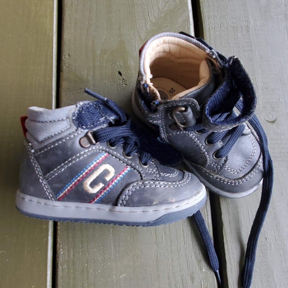 Boys leather high top sneakers euro 20 5